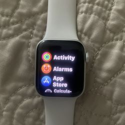 Apple Watch SE 