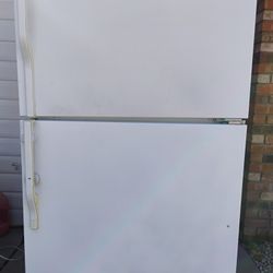 Magic Chef Refrigerator
