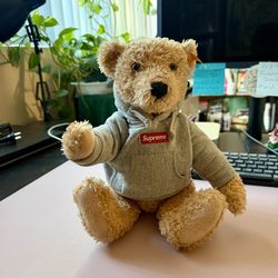 Supreme Steiff Teddy Bear