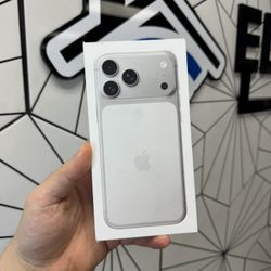 iPhone 17 Pro Max Silver 512GB Unlocked  $79 Downpayment ✨🔥