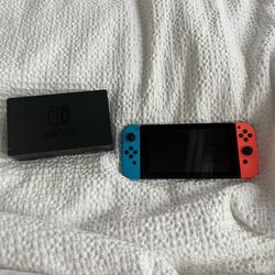 Nintendo Switch 