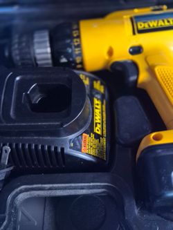 Drill dewalt