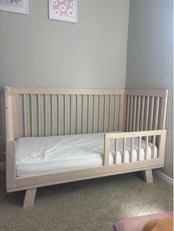 Babyletto Hudson 3-in-1 Convertible Crib w/ Mattress