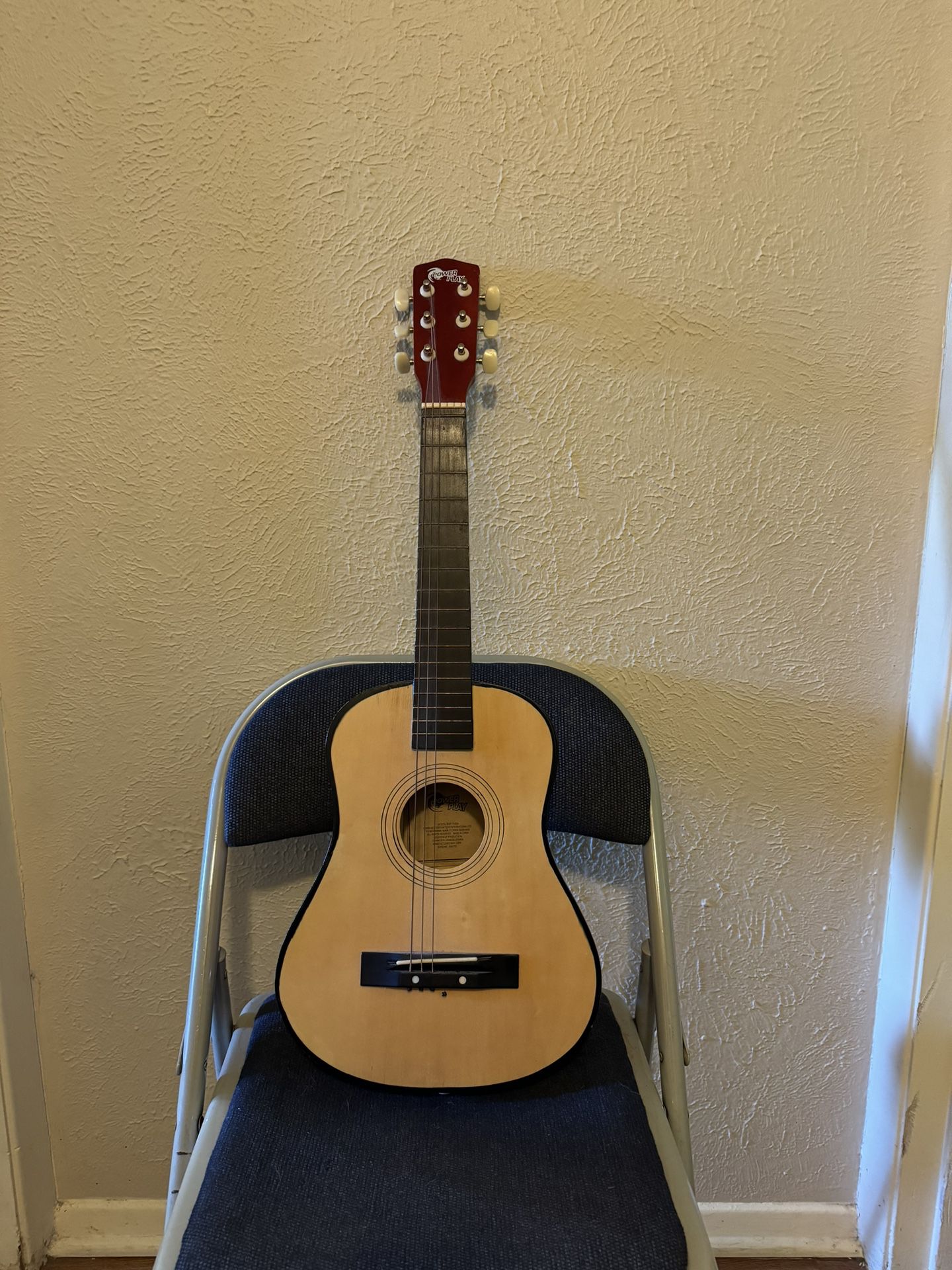Acoustic Guitar (child)