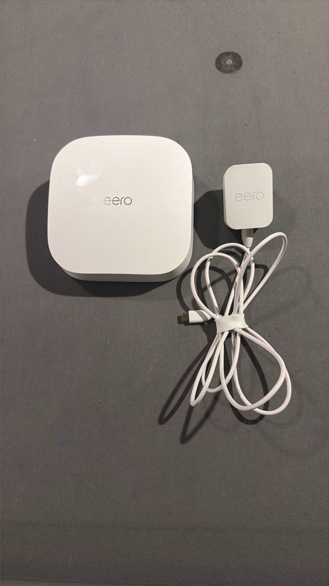 Amazon eero Pro 6 tri-band mesh Wi-Fi 6 router
