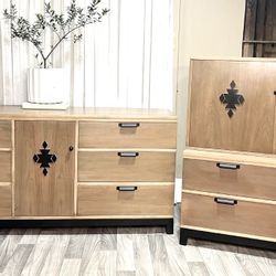 !!SOLD!! Restored Original Mid Century Dresser Set