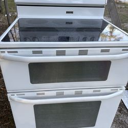 *Very Nice* Maytag Advanced Cooking Range Oven