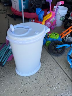 Ubbi diaper pail