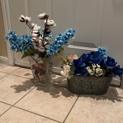 2 Floral Arrangements 