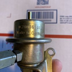 Mercedes 380SL 380SEC 500SEC Fuel Pressure Regulator Bosch Clean Tested 