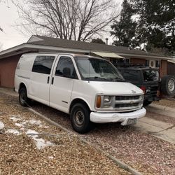 2000 Chevrolet 2500 Cargo Van