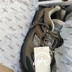 Nevados women’s hiking shoes