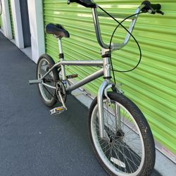 Vintage 1996 Trek BMX Submission Trek Chrome Old School Bike