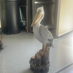 Pelican (Coastal) Decor