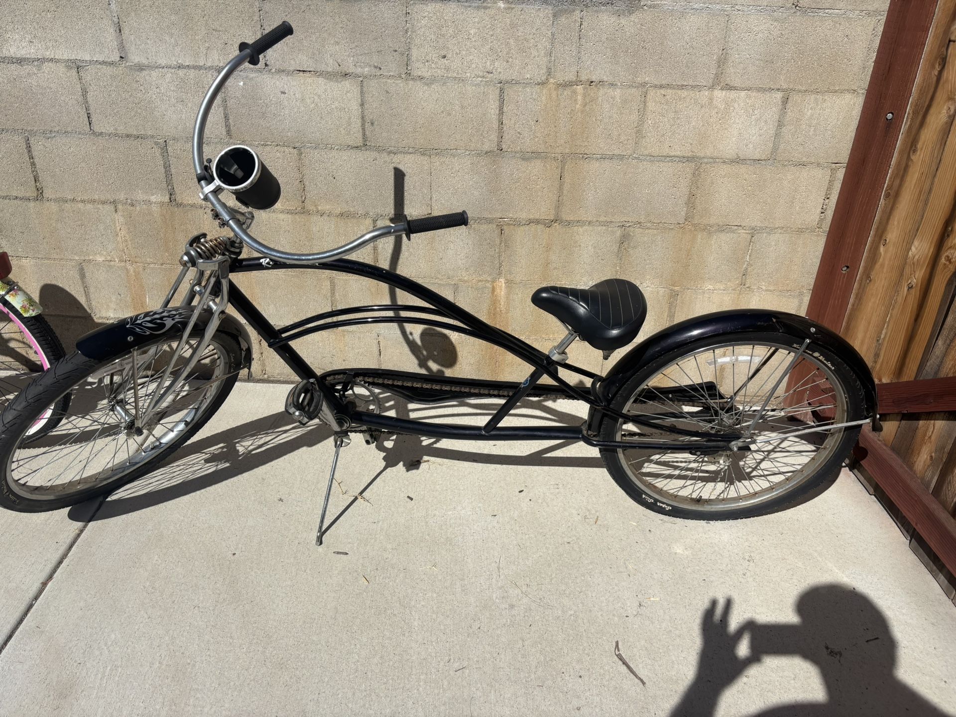 Stretches SoCal Kustom Kruiser