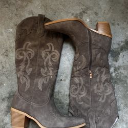 Woman Boots