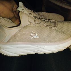 Ladies RBK SNEAKERS SIZE 10