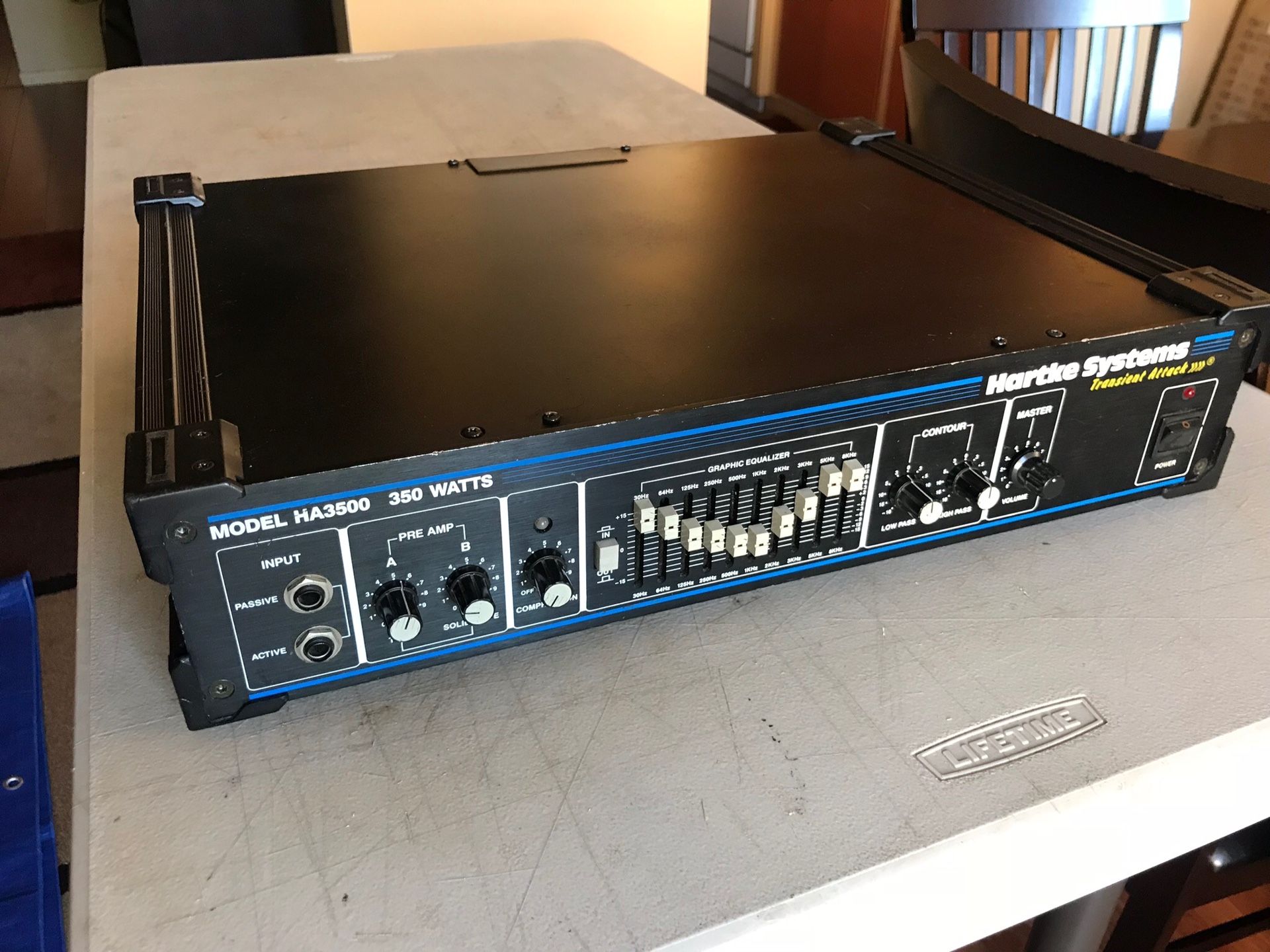 Hartke HA3500 Bass Head amp and 2 cabs (4x10 and 1x15) Full Stack