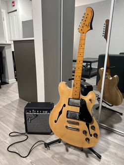 Squier Starcaster Electric Guitar + 10G Amp