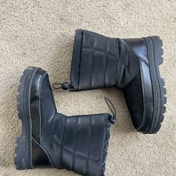 Like New Kids Toddler Snow Rain Boots Shoes Size 2 Boys Girls 