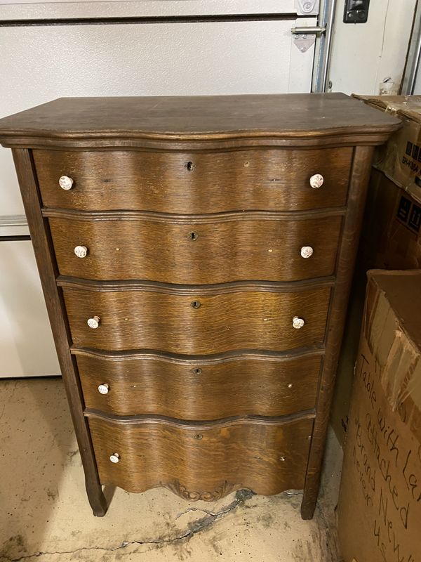 Antique Dresser for Sale in Indianapolis, IN - OfferUp