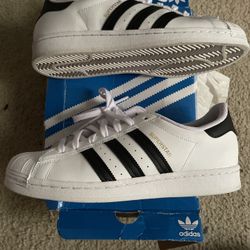Adidas Superstars 