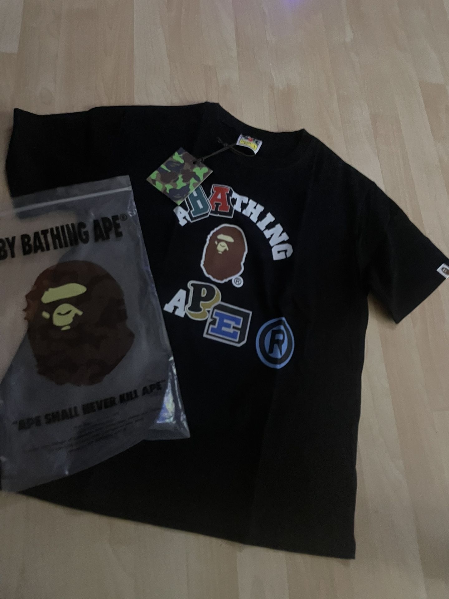 Bape tee🦍