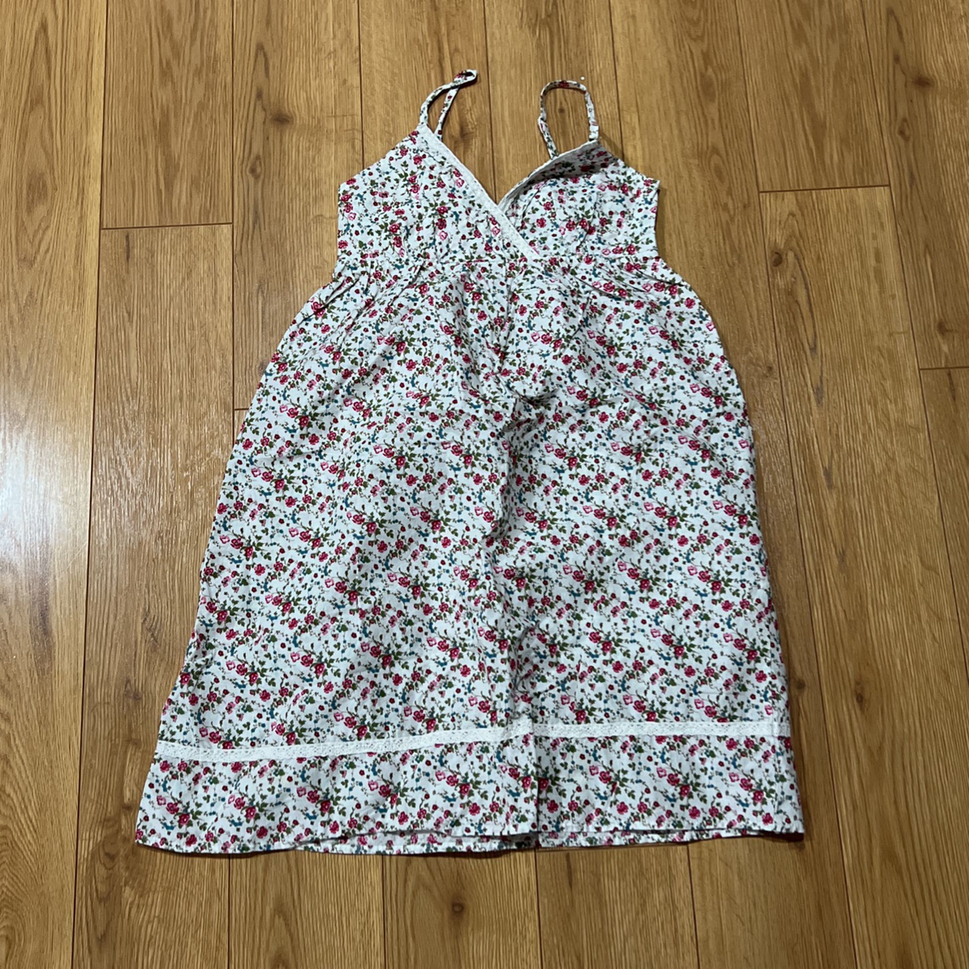 Nightgown Size Small 