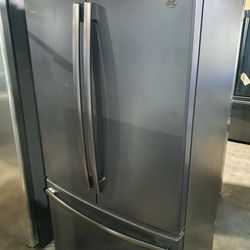Ge Refrigerator 23.1cu.ft.