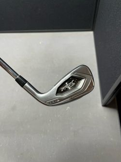 Titleist T400 8 Iron golf club