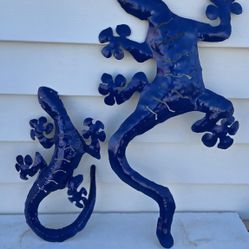 Pair Of Blue Metal Gecko Lizards, Wall Hangings, Patio or Garden Decor, Yard Art