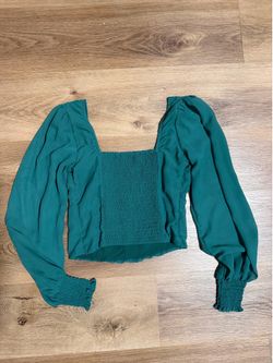 Abercrombie & Fitch green square neck blouse with long sleeves