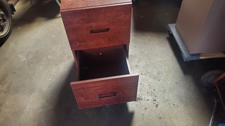 Small 2 Drawer File Cabnet