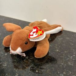 TY Beanie Babies Collection Ears The Rabbit April 18,1995 Rare - Great Condition 