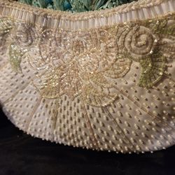 Vintage Clutch Hand Crafted Beading Zipper  Closer 