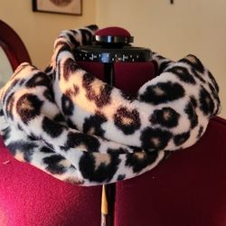 Leopard Print Polar Fleece Scarf