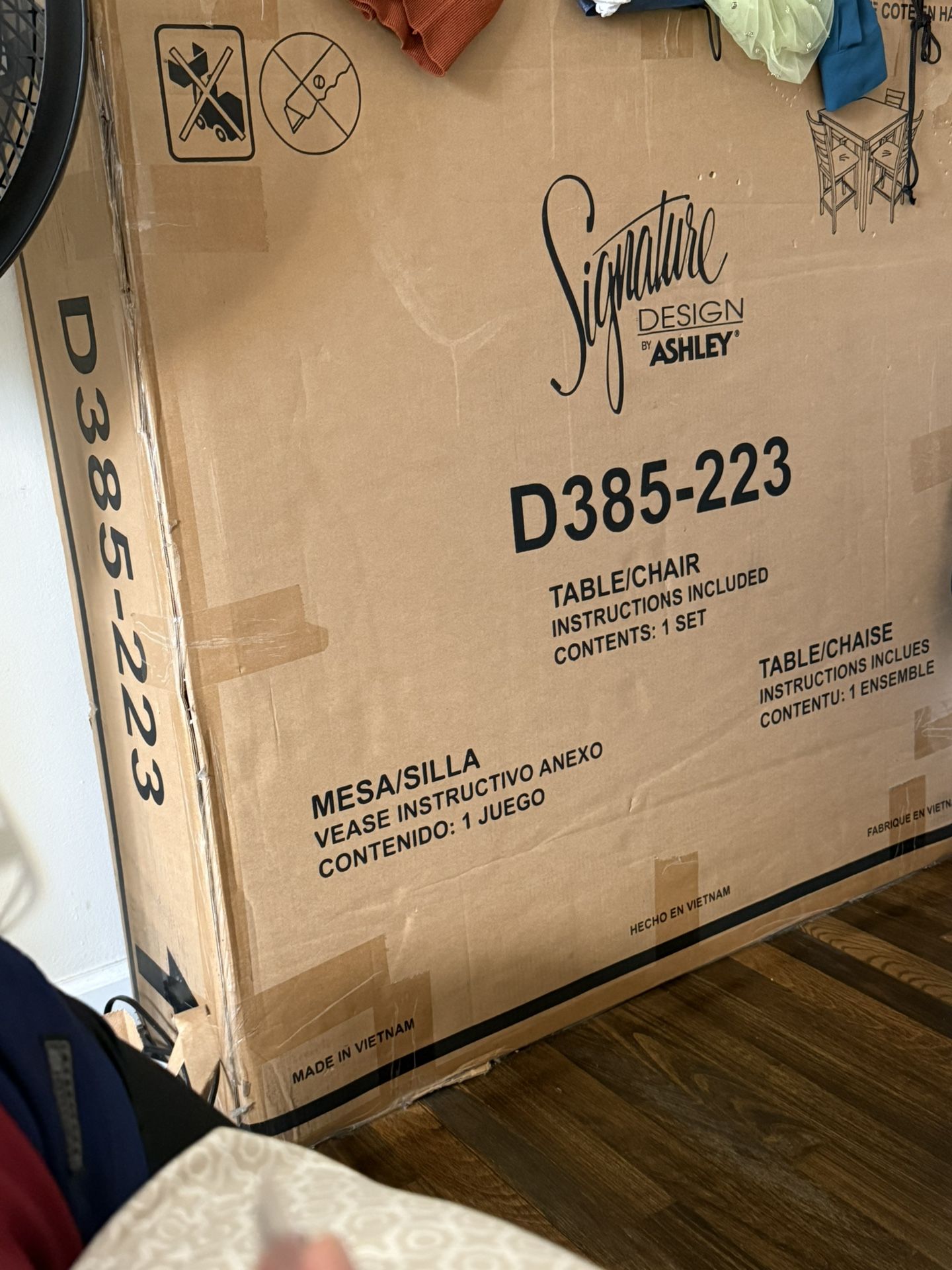 Ashley Pc High Chair Dining Table Box Pack