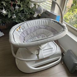 Graco Sense2Soothe Infant Swing with Cry Detection Technology, Birdie (Excellent Condition