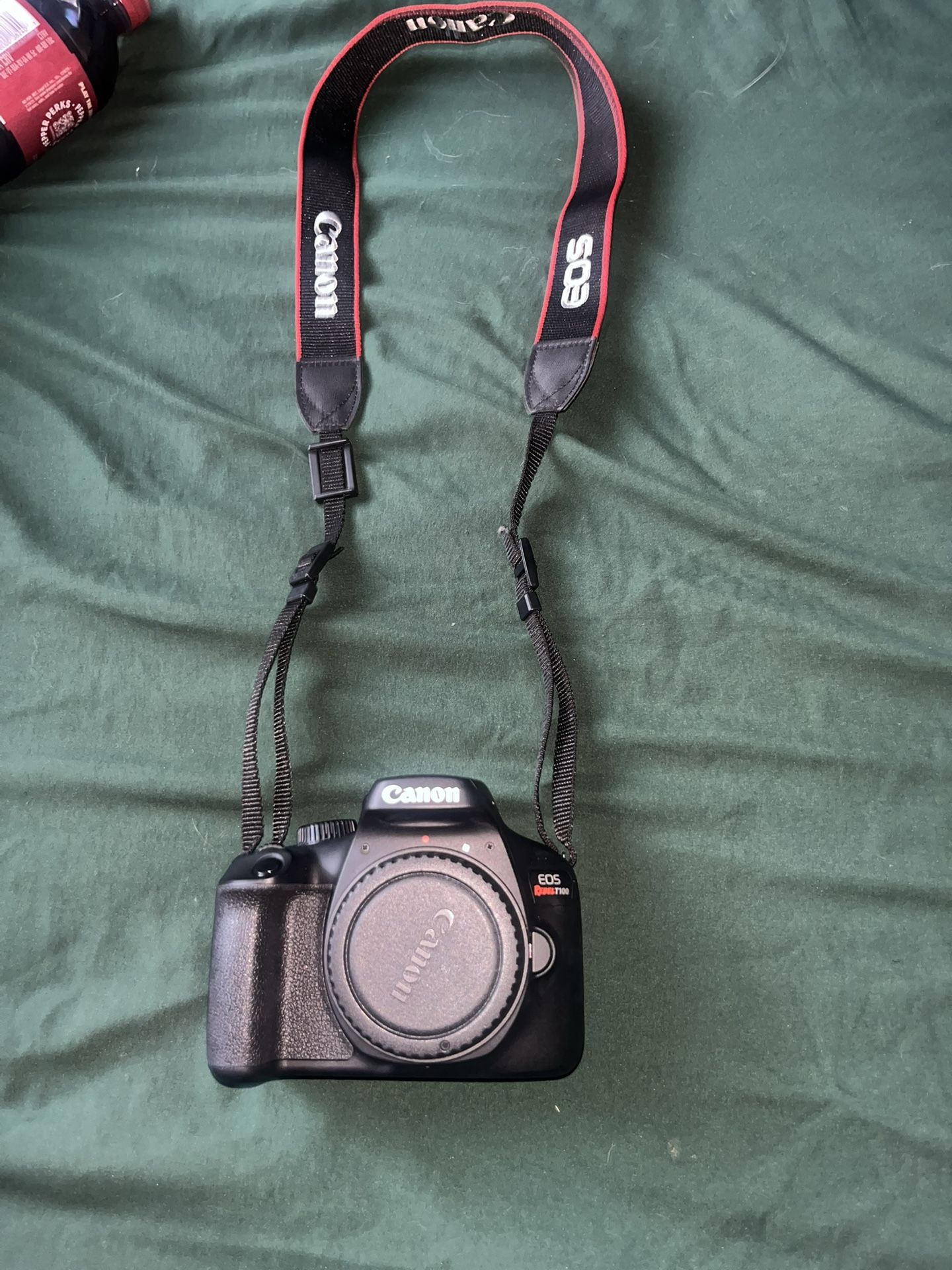 Canon Eos Rebel t100