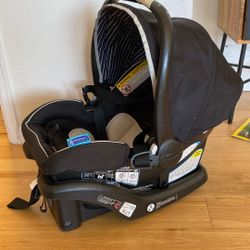 Infant Car seat 