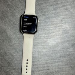 Apple Watch Series 5 (GPS, 44MM) Silver Aluminum Case with White Sport Band