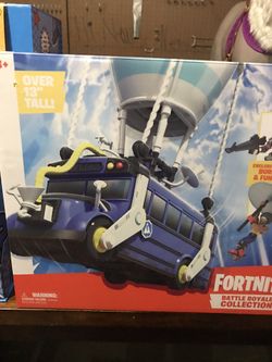 Fort nite battle bus