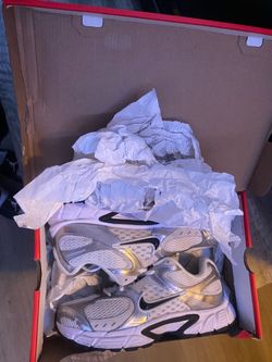 Nike V5 RNR 8.5