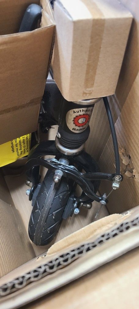 Razor E100 Glow Electric Scooter