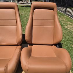 Universal Racing Seats