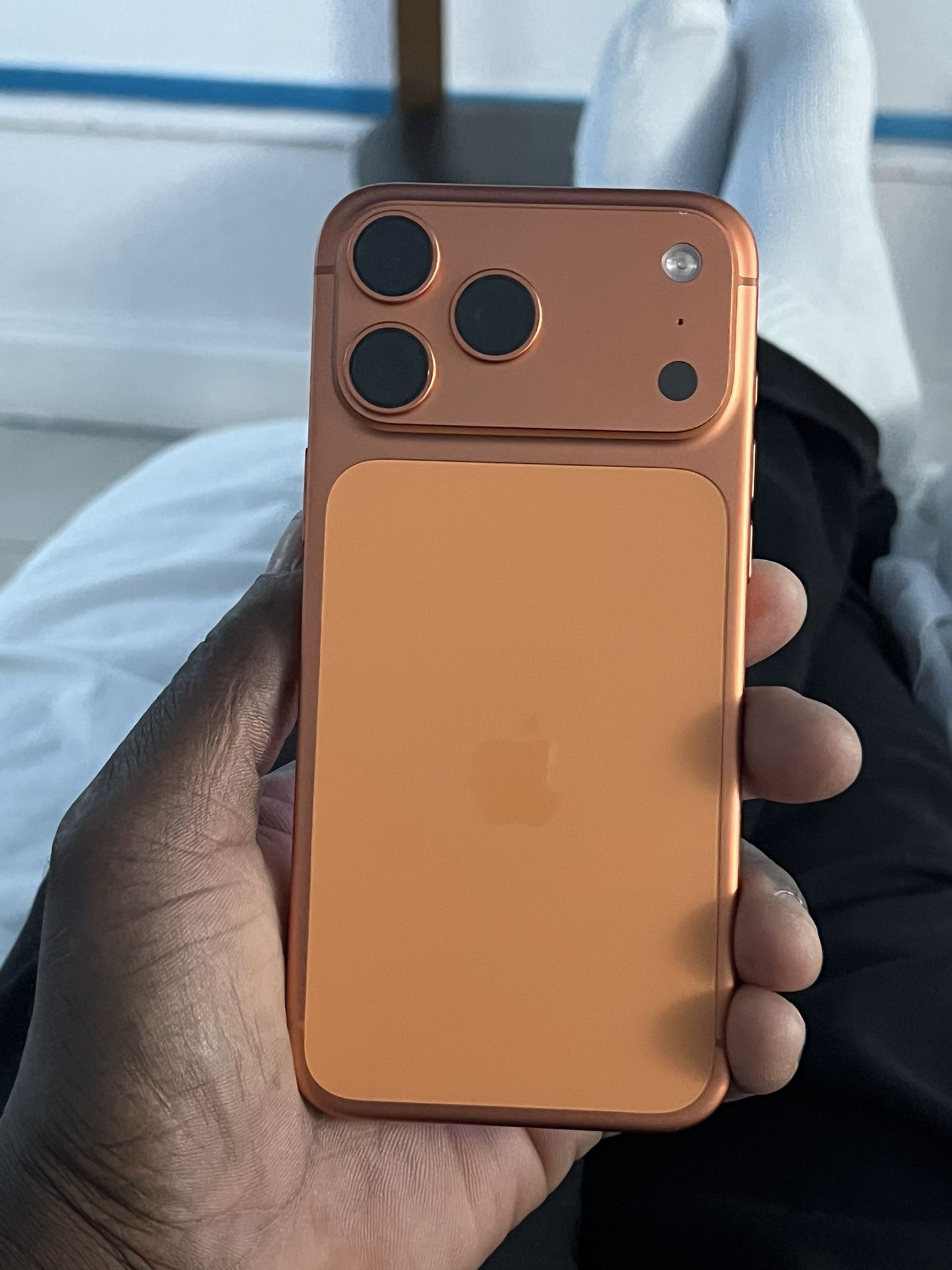 IPHONE 17PM 256 UNLOCKED for Sale in Miami, FL - OfferUp