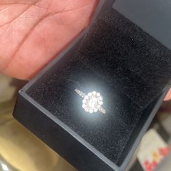 White Gold Diamond Ring Sz7