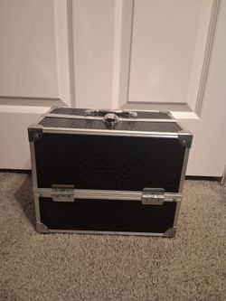 Makeup Train Case / Maletín de Maquillaje