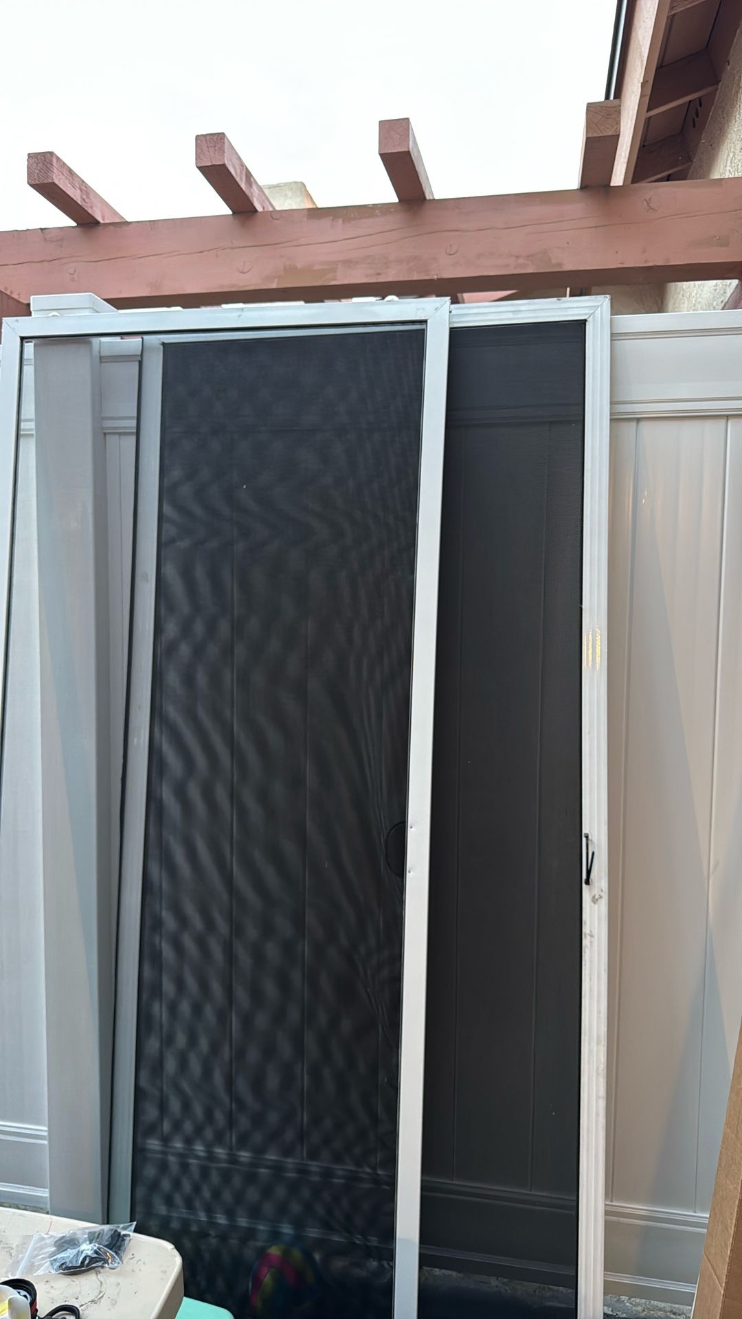 Sliding screen doors