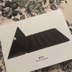 iPad Smart Keyboard 